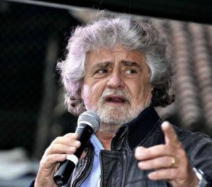 Politica, Grillo vola a Bruxelles per incontrare Farage: si prepara un'alleanza euroscettica