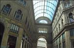 Napoli, chiusa la Galleria Umberto I: si temono altri crolli