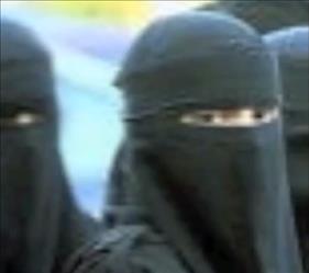 Matrimonio in Arabia Saudita, chiede il divorzio dopo aver visto la moglie per la prima volta in faccia