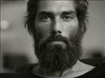 uomo con barba