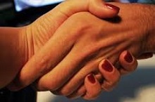 stretta di mano