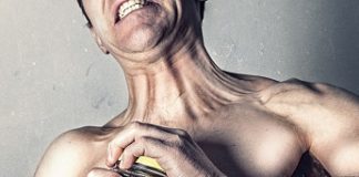 Ragazzo russo bicipite synthol