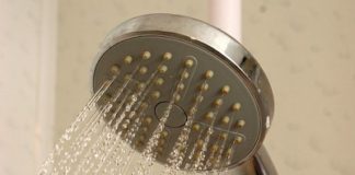 Doccia meglio la sera o la mattina