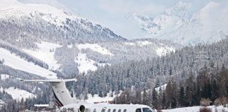 aereo sbanda pista ghiacciata