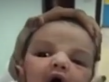 Infermiera maltratta neonato