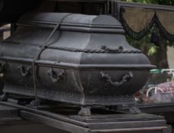 Bara rapporto con cadavere
