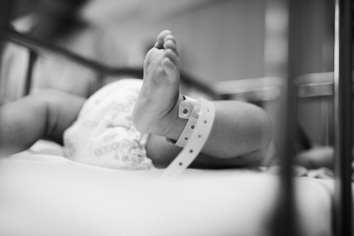 Bambina non ha otite ma raro cancro cervello