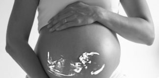 Gemella nasce dentro gemella