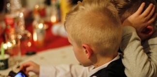Bambini smartphone linee guida Oms
