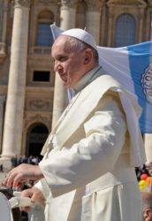 Pontefice Francesco giovani dipendenza smartphone