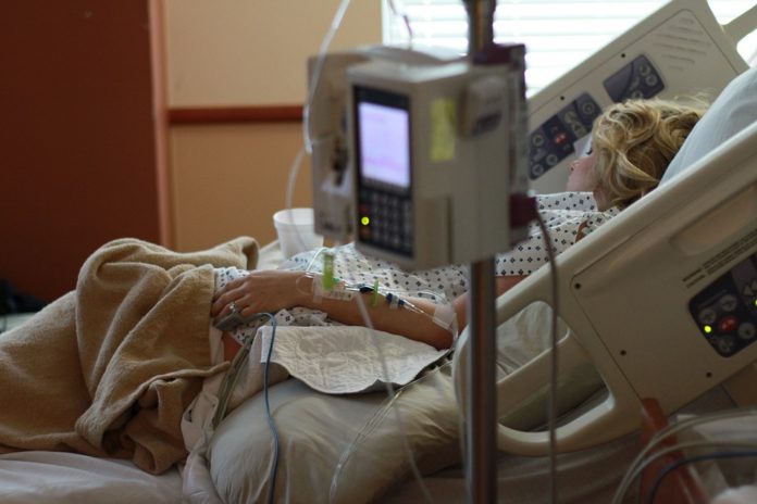 Mamma si risveglia dal coma dopo 28 anni