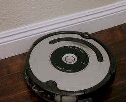 Robot aspirapolvere dice parolacce