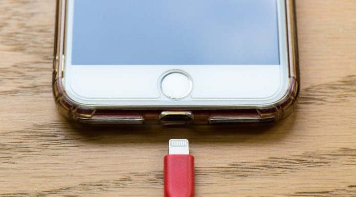 carica batteria cellulare