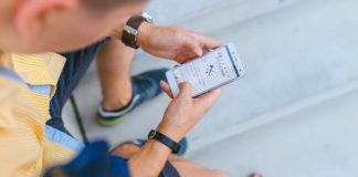 Ragazzo cinese si amputa mano per curare dipendenza web