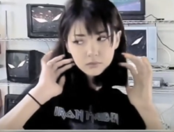 ragazza decapitata