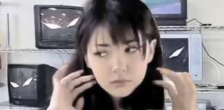 ragazza decapitata